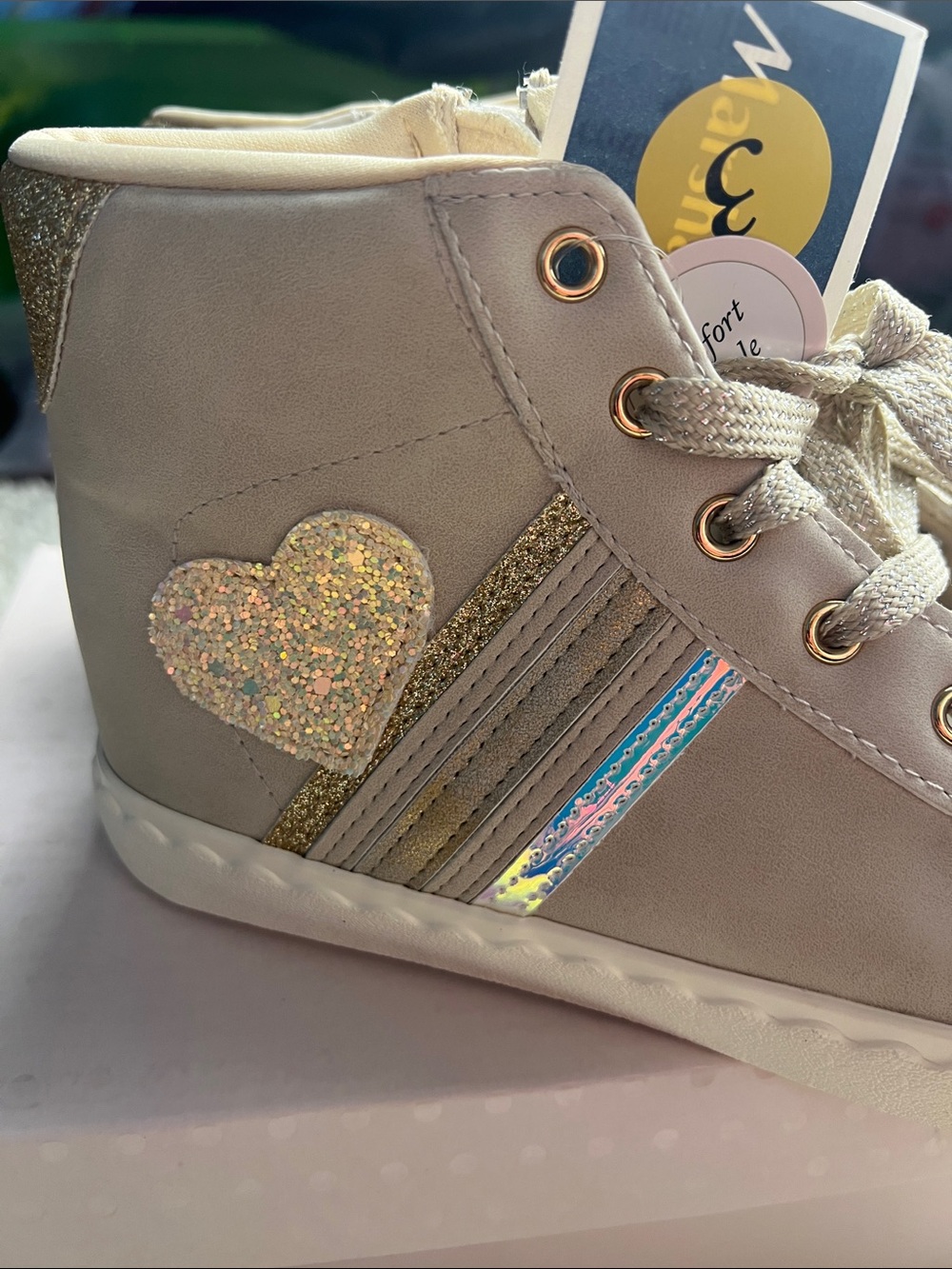 CUPCAKES AND CASHMERE KIDS HIGH TOP SNEAKERS SIZE 3 NWT - Picture 2 of 9